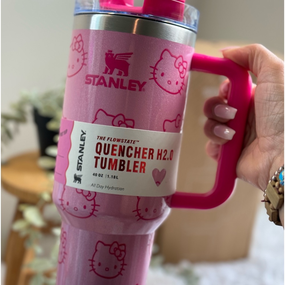 Hello Kitty Stanley 40oz Pink Tumbler Gift Same day shipping